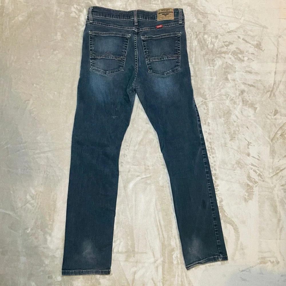 Wrangler Slim Straight Jeans Mens 28x30 Medium Wash Blue Denim Casual